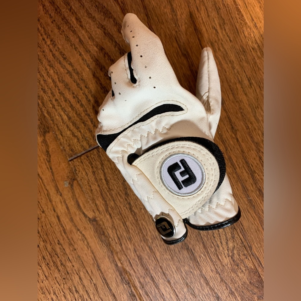 Foot joy child size golf glove